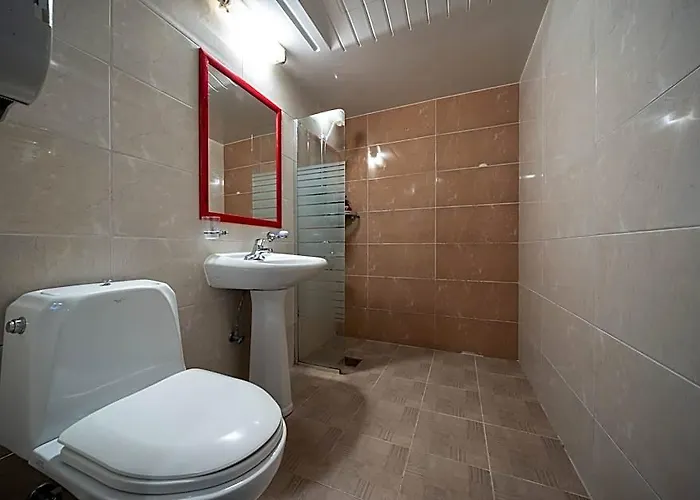 Hotel If 2*